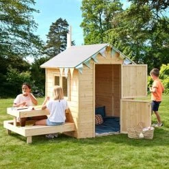 Soulet Tiana Playhouse With Picnic Bench 7 X 4