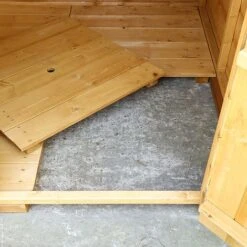 Waltons 8' X 4' Dog Run And Kennel -NAOMI Plant Shop SI 010 001 0002 300dpi 3